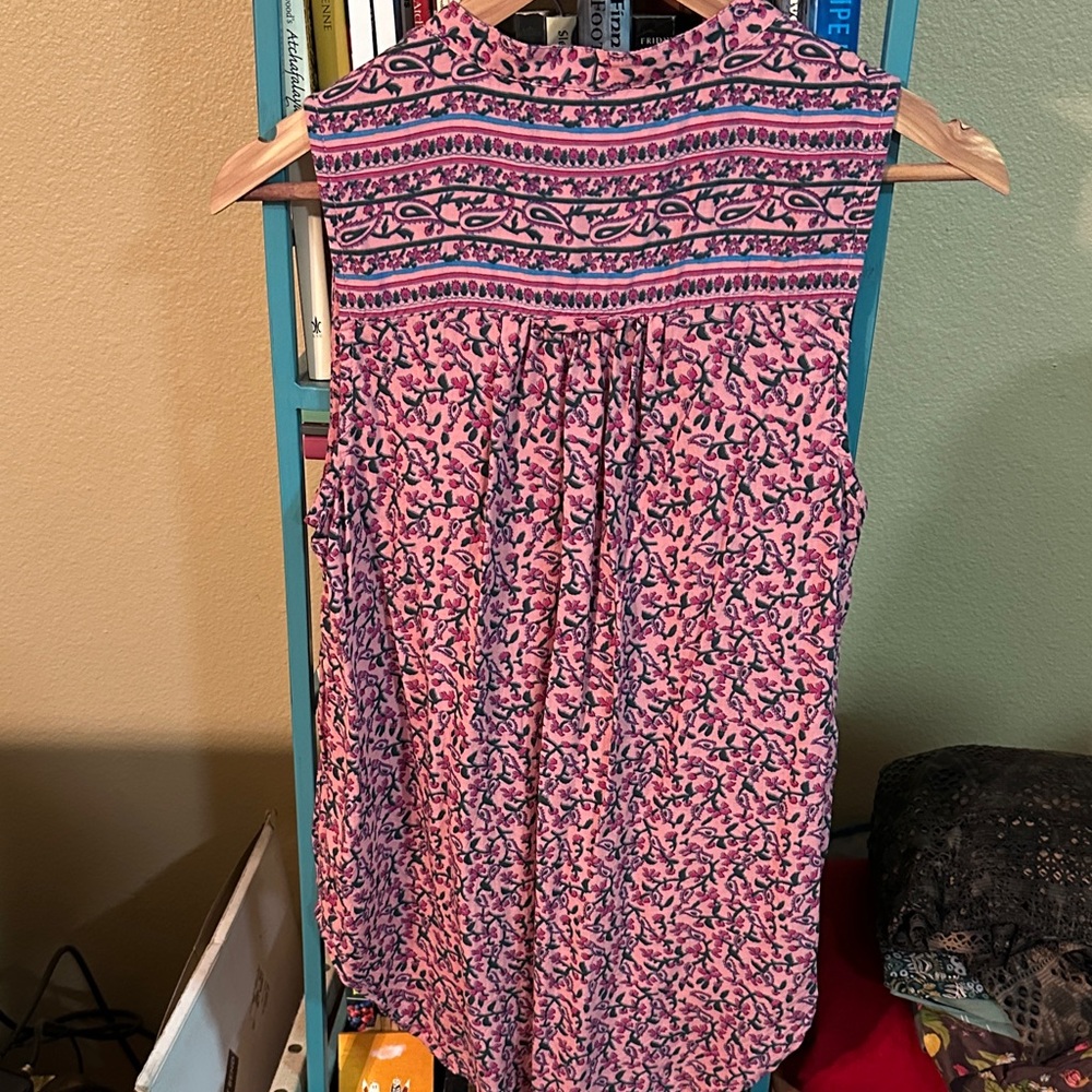 Maeve Vibrant Pink with Green Floral Patterned V-neck Blouse - Picture 7 of 8